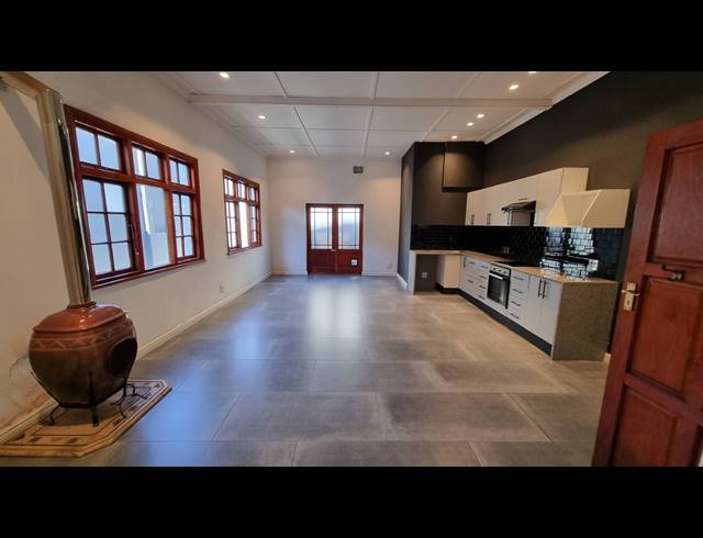 330M² MINI FACTORY FOR SALE IN WOODSTOCK